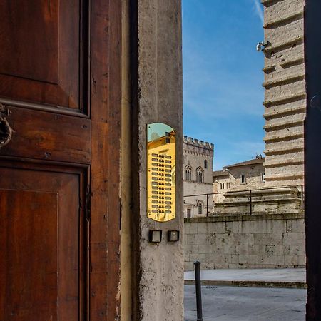 Maggiore Suite - Piazza IV Novembre Перуджа Экстерьер фото
